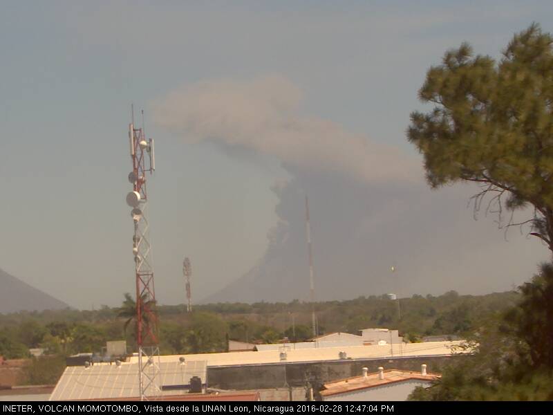 Erupción del Volcán Momotombo